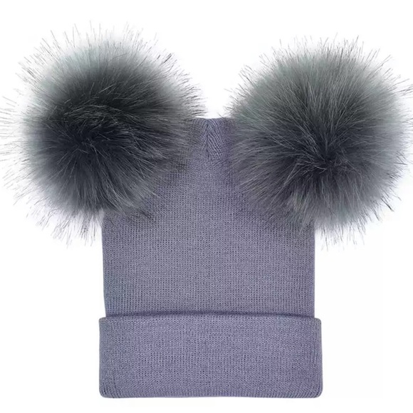 Pom Pom Hat - Picture 4 of 8